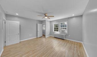 1614 R St SE, Washington, DC 20020