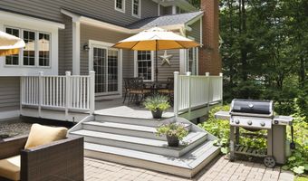 134 Kingswood Dr, Avon, CT 06001