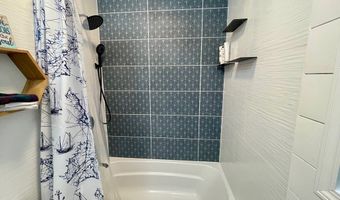 148 20th Ave, Apalachicola, FL 32320