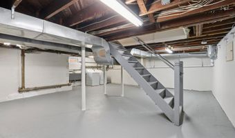 16 PARK Dr, Bellmawr, NJ 08031