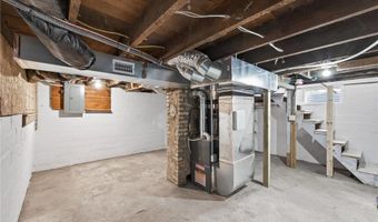 656 Madison St, Anoka, MN 55303