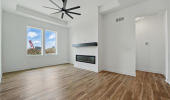 1432 N 162nd Ter, Basehor, KS 66007