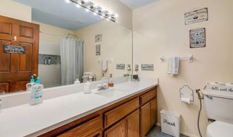 25980 Forest Dr, Escondido, CA 92026
