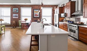 7 Alby St 2, Alton, IL 62002