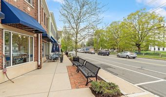70 Great Rd B, Bedford, MA 01730