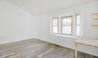 5 Kensington Pl, Albany, NY 12209