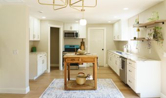 101 W College St, Ash Grove, MO 65604