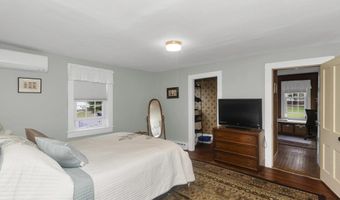 30 S Westfield St, Agawam, MA 01030