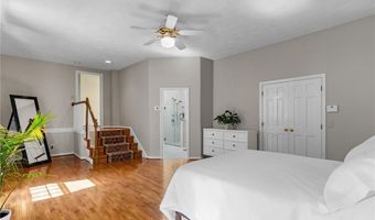 80 Howland Rd, East Greenwich, RI 02818
