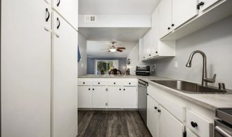 5700 Baltimore Dr 215, La Mesa, CA 91942