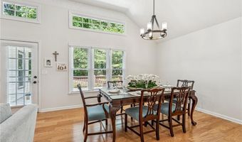 1102 Pine Grove Dr, Alpharetta, GA 30009