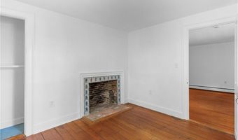 57 Farewell St, Newport, RI 02840