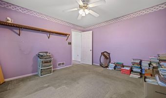 36 E MOYER Dr, Bear, DE 19701