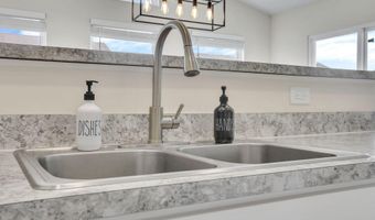 5217 Linton St, Ashville, OH 43103