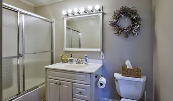 100 Adams Rd, Bloomfield, CT 06002