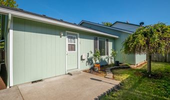 746 NW DESERT PINE St, Albany, OR 97321