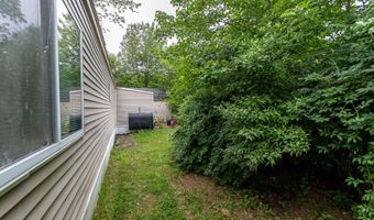 5 Lane Dr, Allenstown, NH 03275