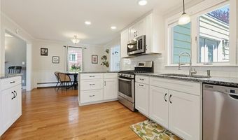 100 Hope St, East Providence, RI 02916