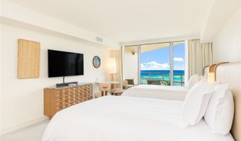 223 Saratoga Rd 1805, Honolulu, HI 96815
