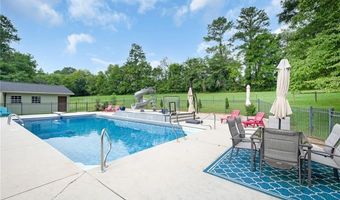282 Cleghorn Dr, La Fayette, GA 30728