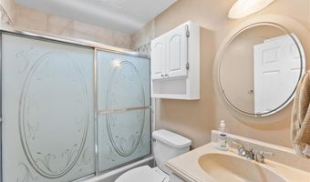 71 Hawthorne Pl, North Providence, RI 02904