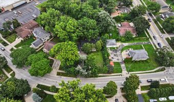 1511 N Dryden Ave, Arlington Heights, IL 60004
