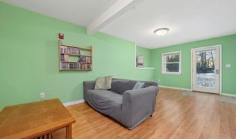 71 Village Ct 71, Berlin, MA 01503