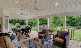 154 Suntree Dr, Advance, NC 27006
