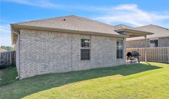6103 NW Hoover St, Bentonville, AR 72713