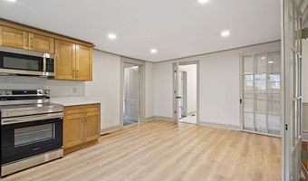 135 Holmes St, Barnesville, GA 30204