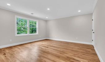 516 13th Ave, Belmar, NJ 07719
