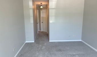 24 Cedar Grove Ct, Algonquin, IL 60102