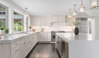 6 Robandy Rd, Andover, MA 01810