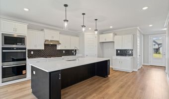 5835 LINDEN OAK Dr E, Arlington, TN 38002