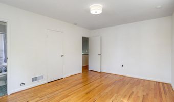 4516 GRETNA St, Bethesda, MD 20814