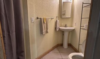 111 W Lee St, Aurora, MO 65605