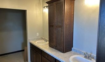 3759 E CALLALILLY Ln, Appleton, WI 54913