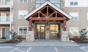 3 Longview Dr 305, Atkinson, NH 03811