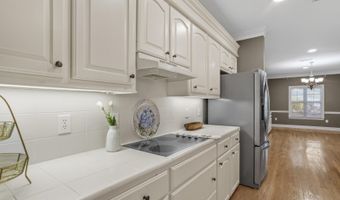 525 Ridge Cir, Brandon, MS 39047