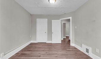 36 Cole Ave, Akron, OH 44301