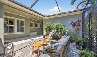 6903 CRESTPOINT Dr, Apollo Beach, FL 33572