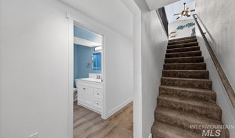8809 W Canterbury St, Boise, ID 83704