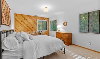 3163 Menominee Ct, Arnold, CA 95223