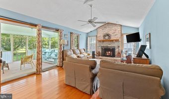 5 WATERWHEEL Cir, Dover, DE 19901