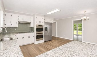 1787 EASTWOOD Dr, Alexander City, AL 35010