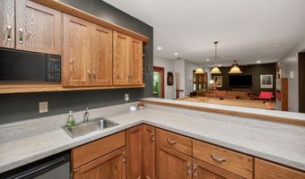 33943 Mill Creek Dr, Adel, IA 50003