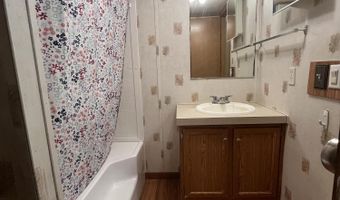 139 Poplar St, Benton, TN 37307