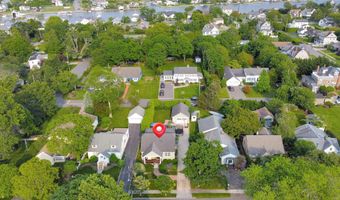11 Anita Pl, Amityville, NY 11701