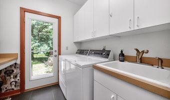 33943 Mill Creek Dr, Adel, IA 50003