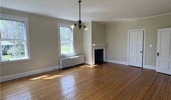 39 Walcott Ave, Jamestown, RI 02835